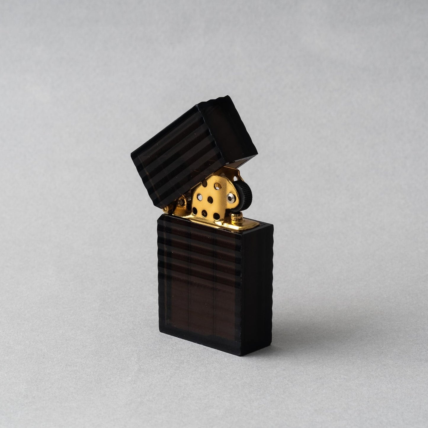 TSUBOTA PEARL - Hard Edge Latitude Black Petrol Lighter