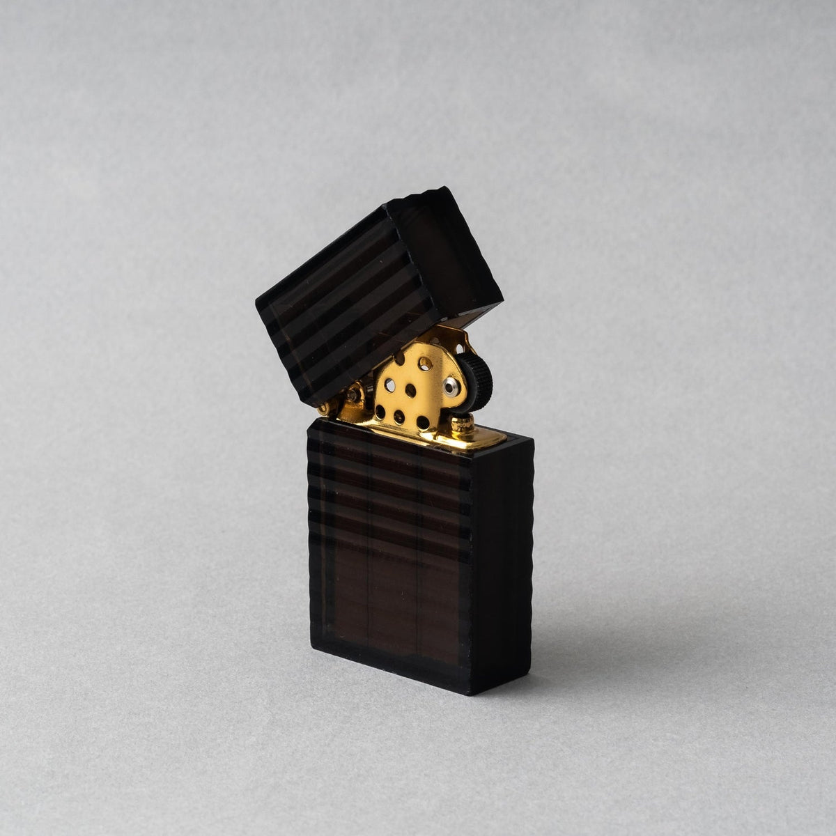 TSUBOTA PEARL - Hard Edge Latitude Black Petrol Lighter