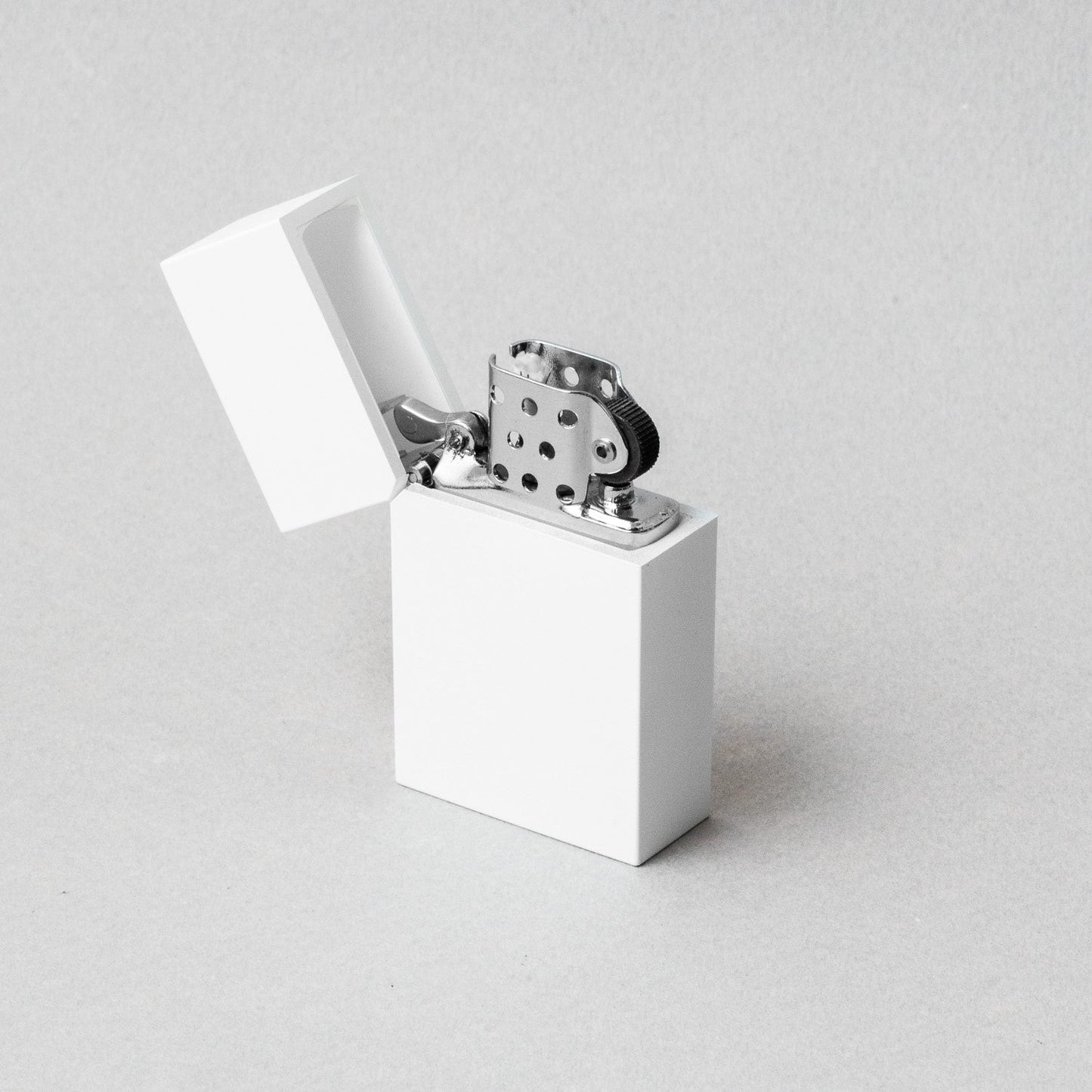 TSUBOTA PEARL - Hard Edge White Lighter