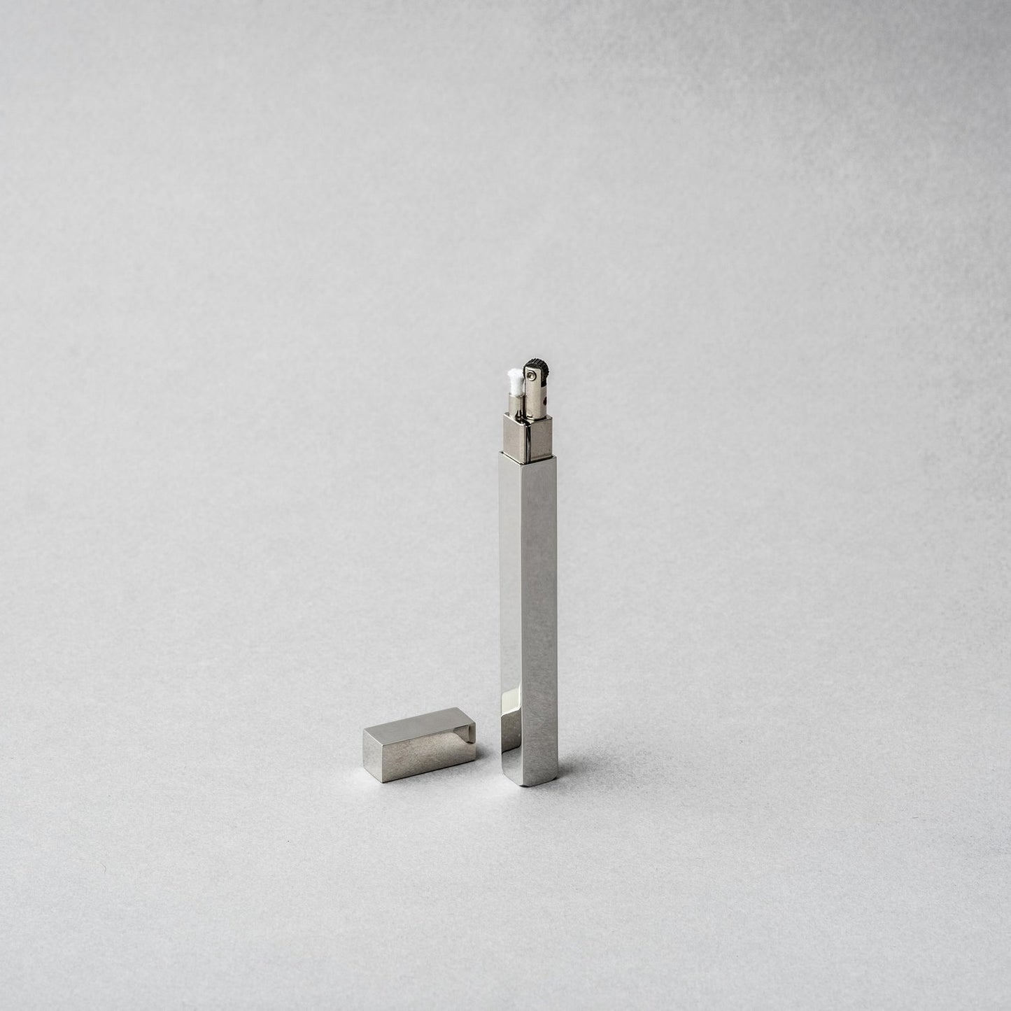 TSUBOTA PEARL - Queue Silver Metal Petrol Lighter