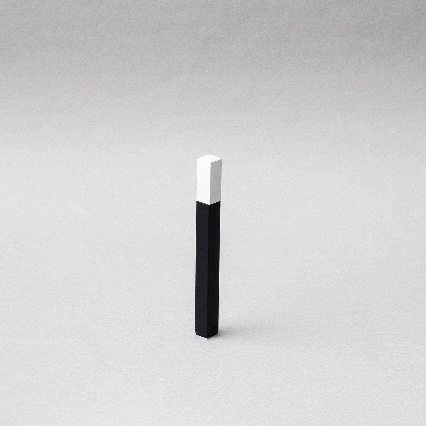 TSUBOTA PEARL - Queue Matte Black/White Petrol Lighter