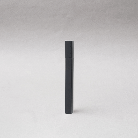 TSUBOTA PEARL - Queue Mono Black Petrol Lighter